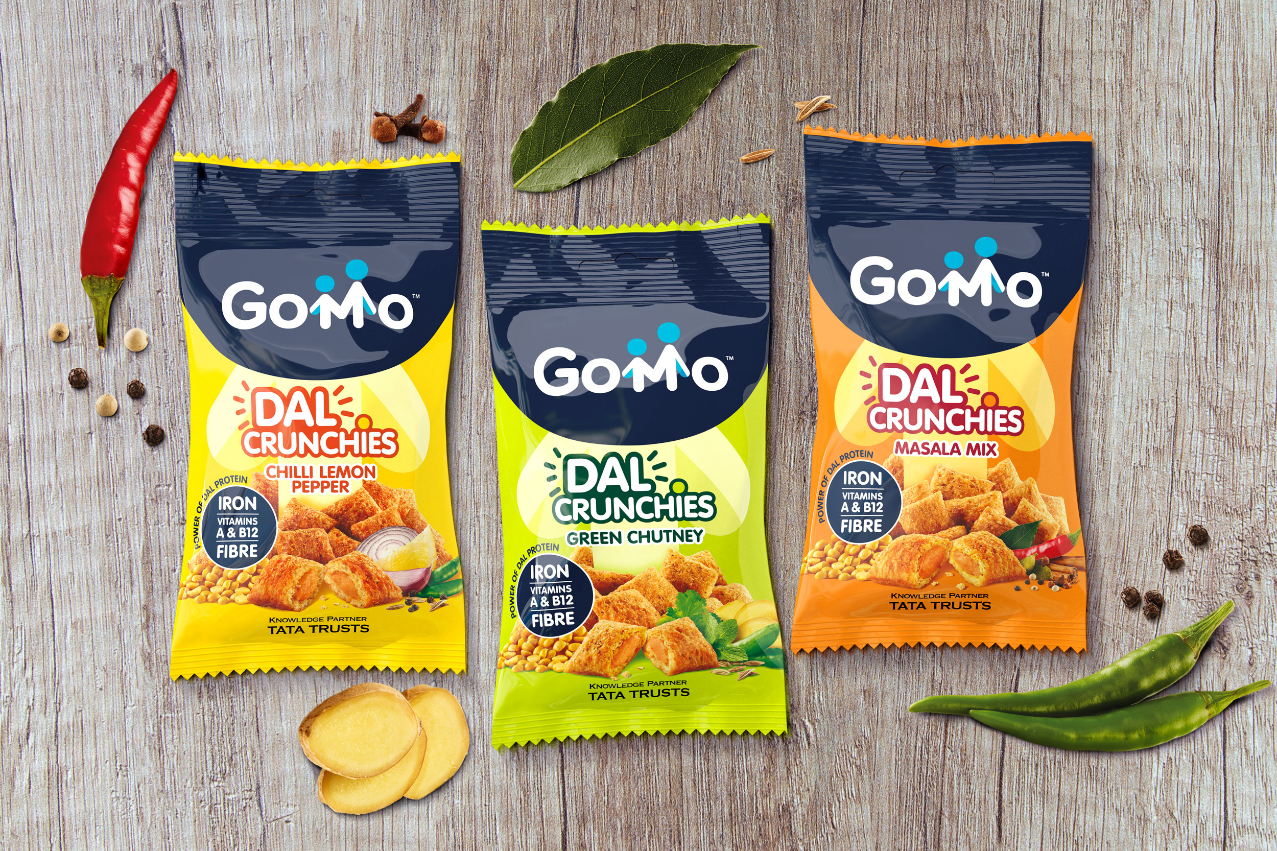 Gomo Dal Crunchies packaging design